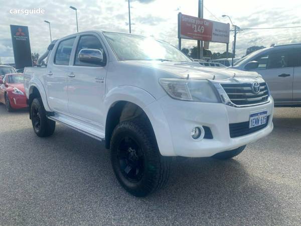 uesd 2014 Toyota Hilux for sale